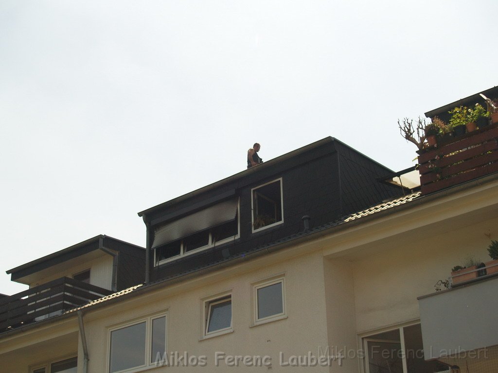 Mark Medlock s Dachwohnung ausgebrannt Koeln Porz Wahn Rolandstr P19.JPG
